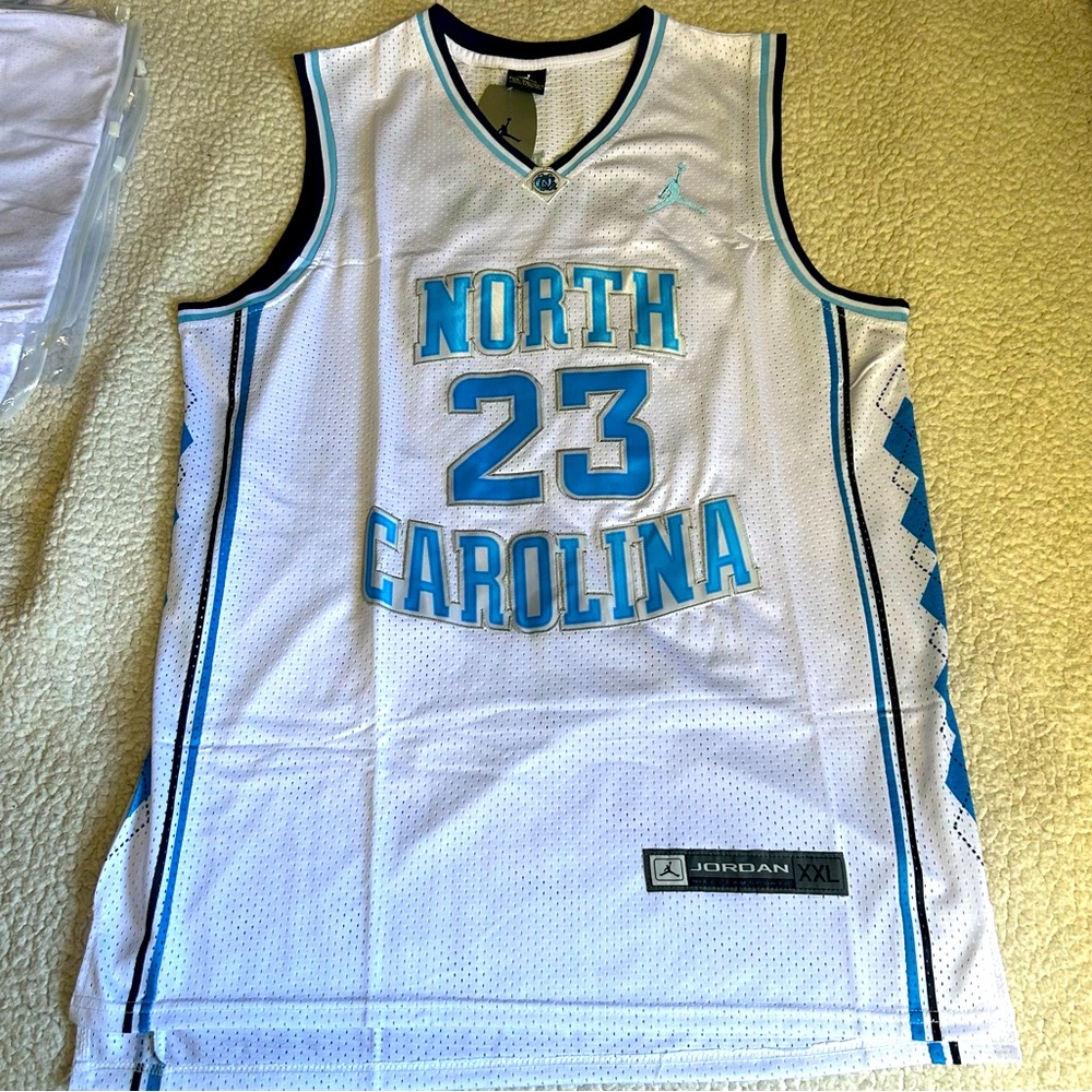 🤍💙North Carolina Tar Heels Size Adult